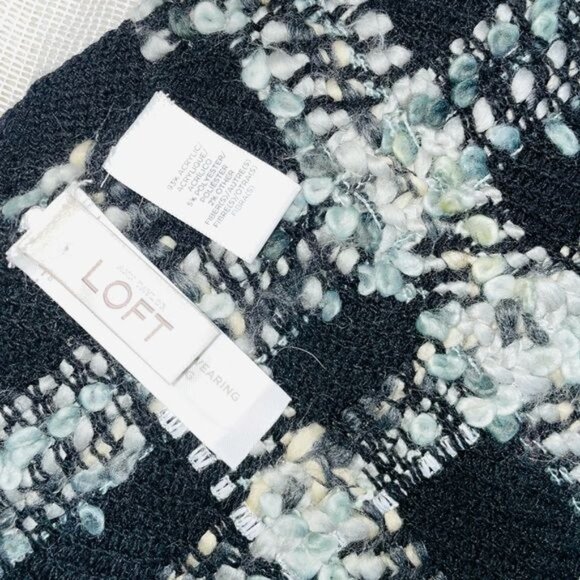 Ann Taylor Loft Boucle Scarf - Picture 3 of 4